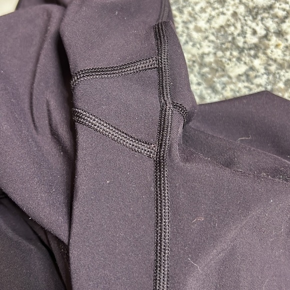 Lululemon women’s Sz 6 Get Your Peek On Tight Athletic Legging Laser Cut - Picture 10 of 11